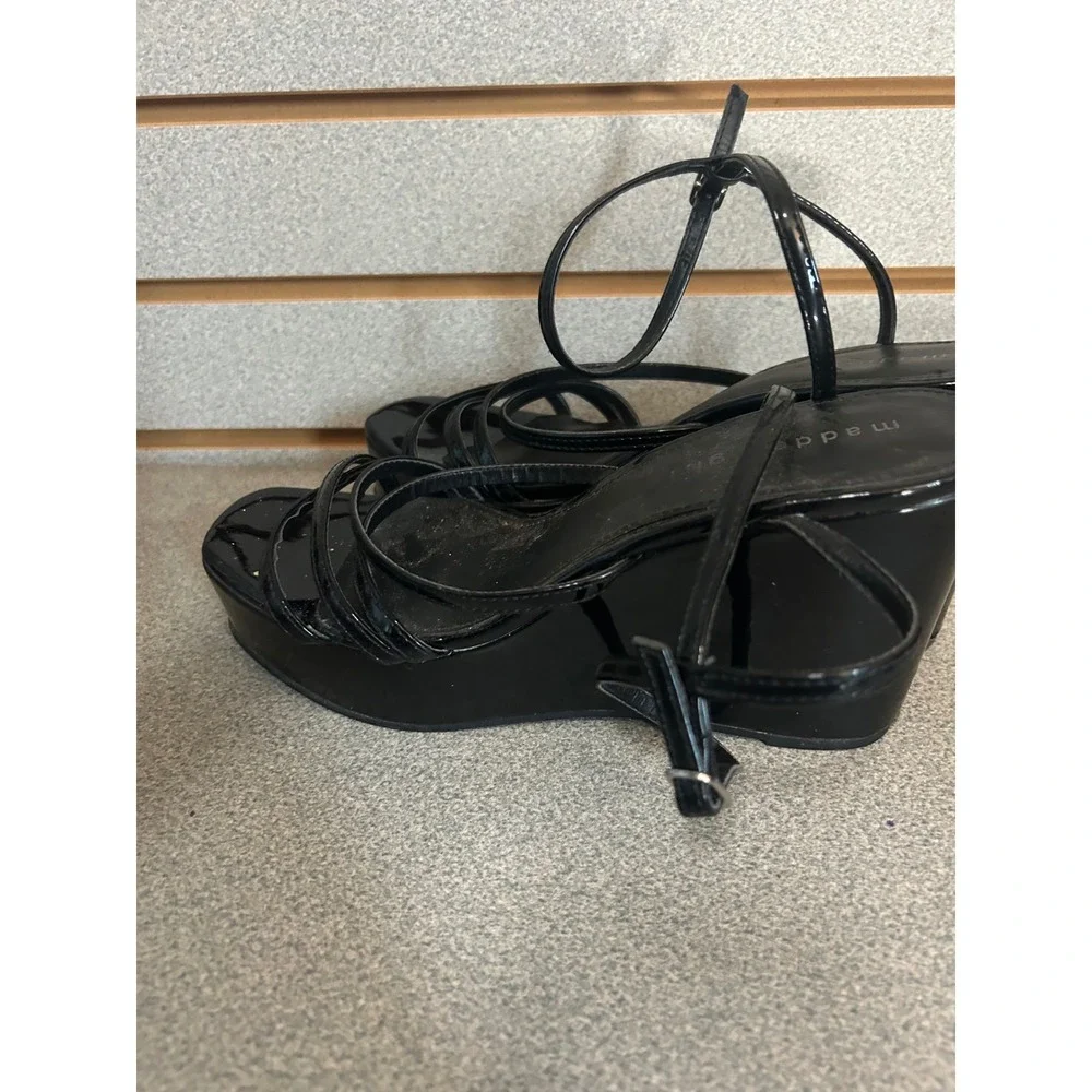 Madden Girl Womens Black Patent Strappy Platform Wedge Sandals Heels Size 9M